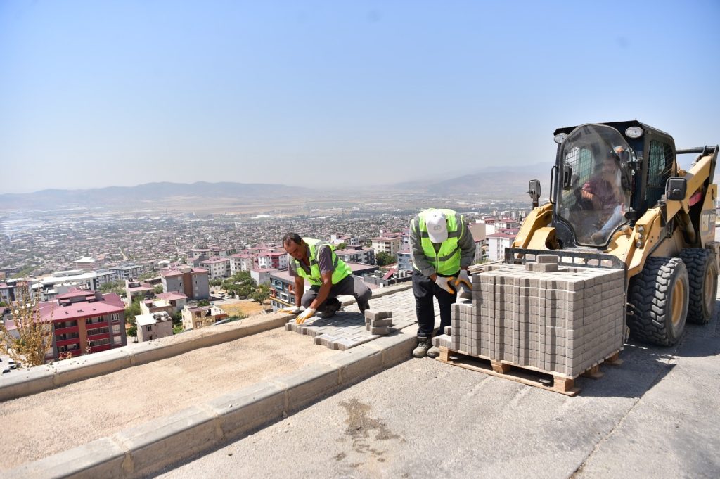 199a13ff-79c4-4e4a-9ee8-9f09937ba490-1024x681 BALLICA MAHALLESİ’NDE KİLİT PARKE KALDIRIM VE MERDİVEN ÇALIŞMALARI TAMAMLANDI