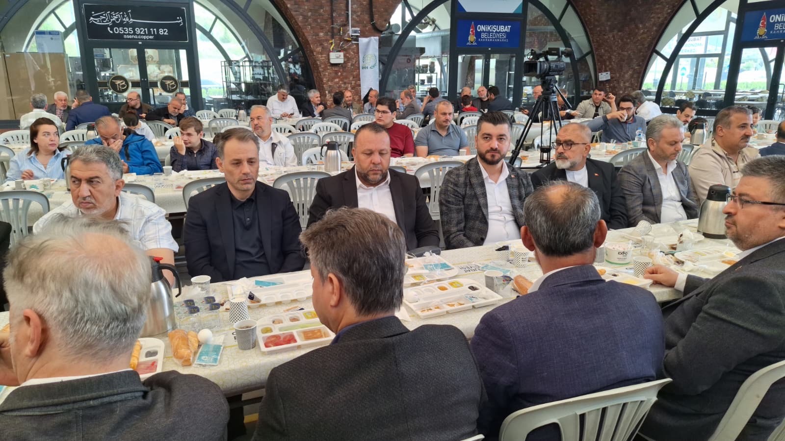 IMG_1343 Onikişubat Belediyesi ve İHH, bayramda 250 yetim çocuğun yüzünü güldürecek