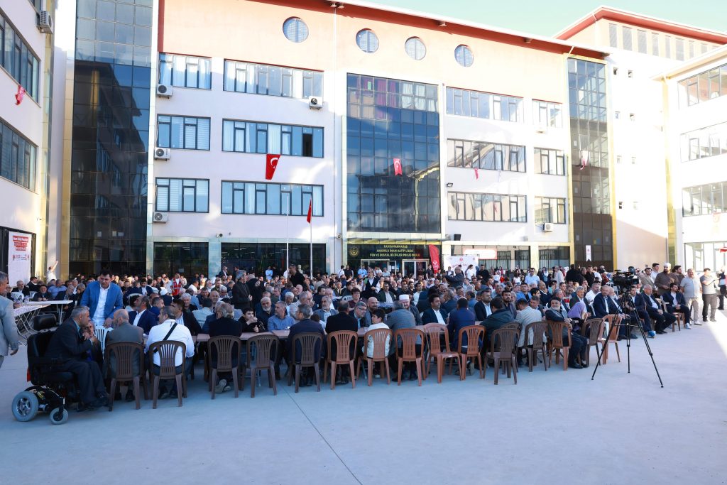 WhatsApp-Image-2026-05-16-at-19.55.21-1024x683 Başkan Hanifi Toptaş, İmam Hatip mezunları vefa buluşması ve pilav gününe katıldı