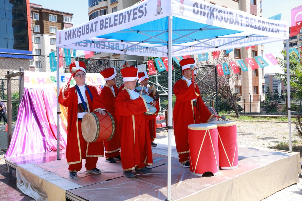 1-4-1024x683 Özel çocuklar, Onikişubat Belediyesi ile baharın coşkusunu dolu dolu yaşadı
