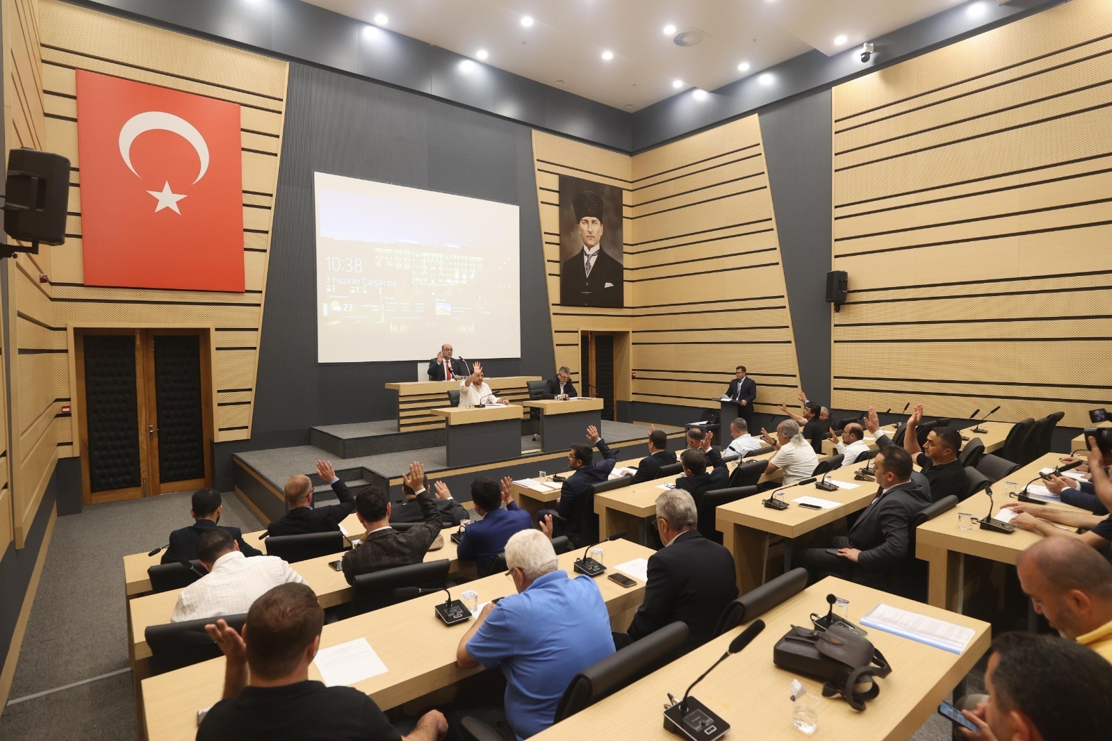 3 DULKADİROĞLU BELEDİYESİ HAZİRAN AYI OLAĞAN MECLİS TOPLANTISI GERÇEKLEŞTİRİLDİ