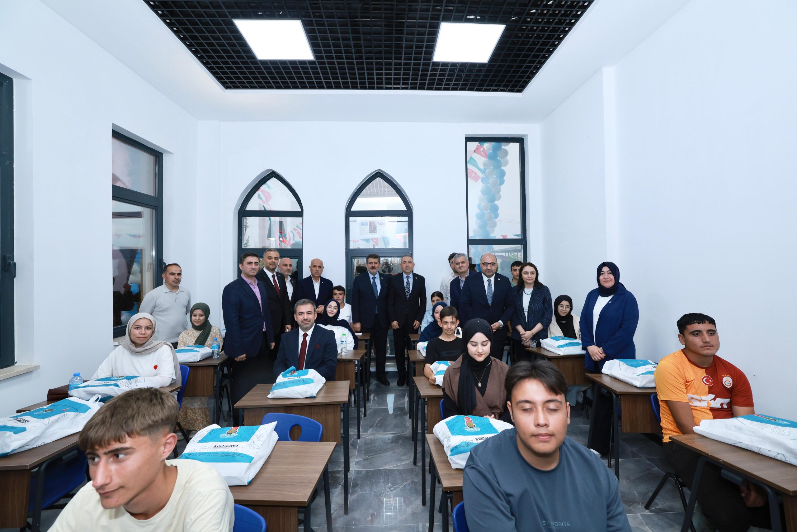 5-2-scaled Onikişubat Belediyesi’nin Kale Gençlik Merkezi yoğun katılımla hizmete açıldı