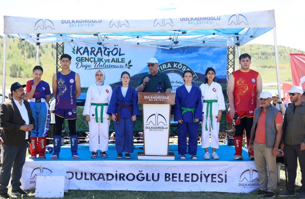 5374e7a9-f624-4621-b486-0ad73a837a64-1024x668 KARAGÖL GENÇLİK VE AİLE DOĞA BULUŞMASI GERÇEKLEŞTİRİLDİ