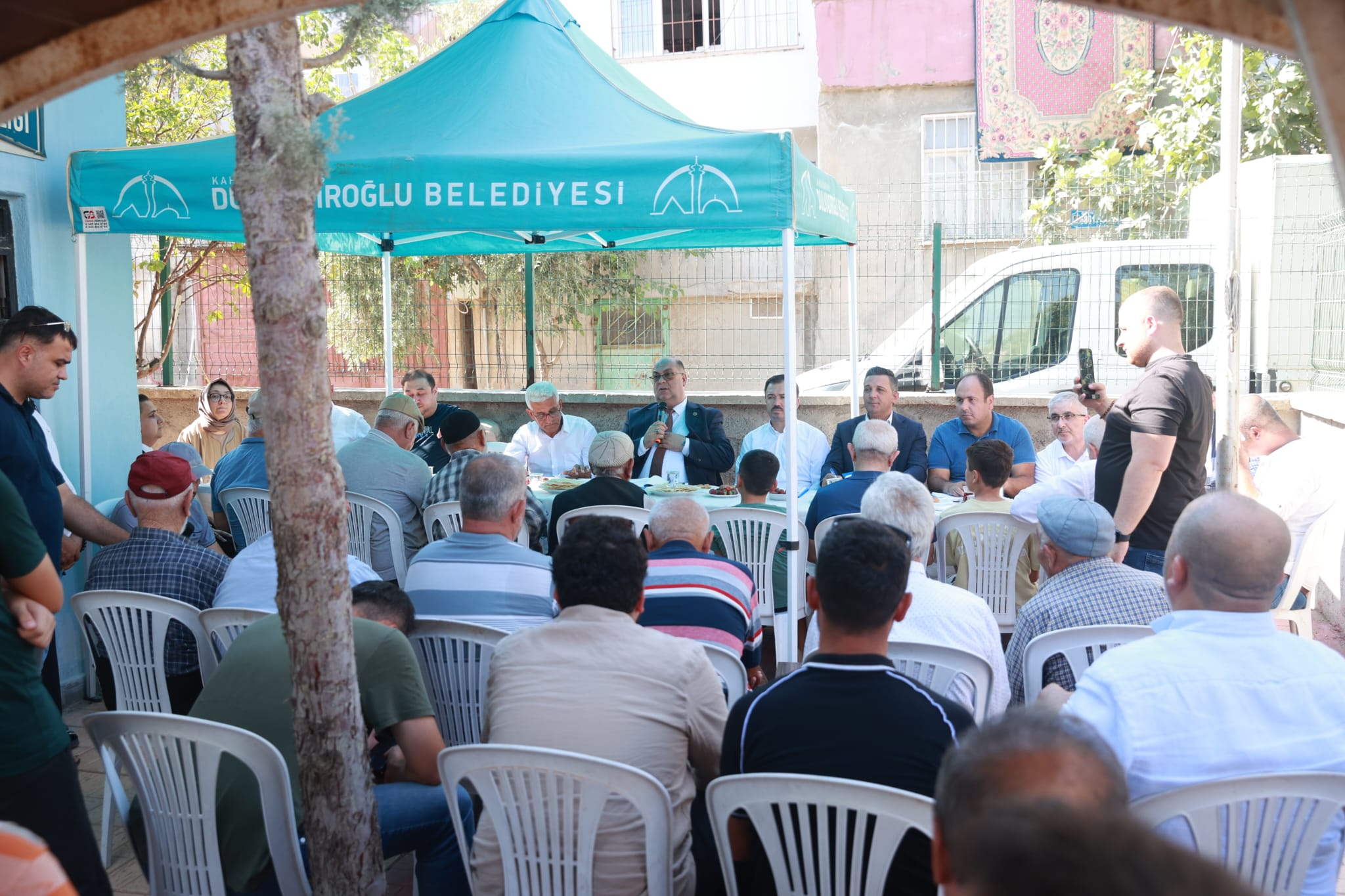 2-4 BAŞKAN AKPINAR 98. MAHALLE TOPLANTISINI ŞEYH ŞAMİL MAHALLESİNDE GERÇEKLEŞTİRDİ