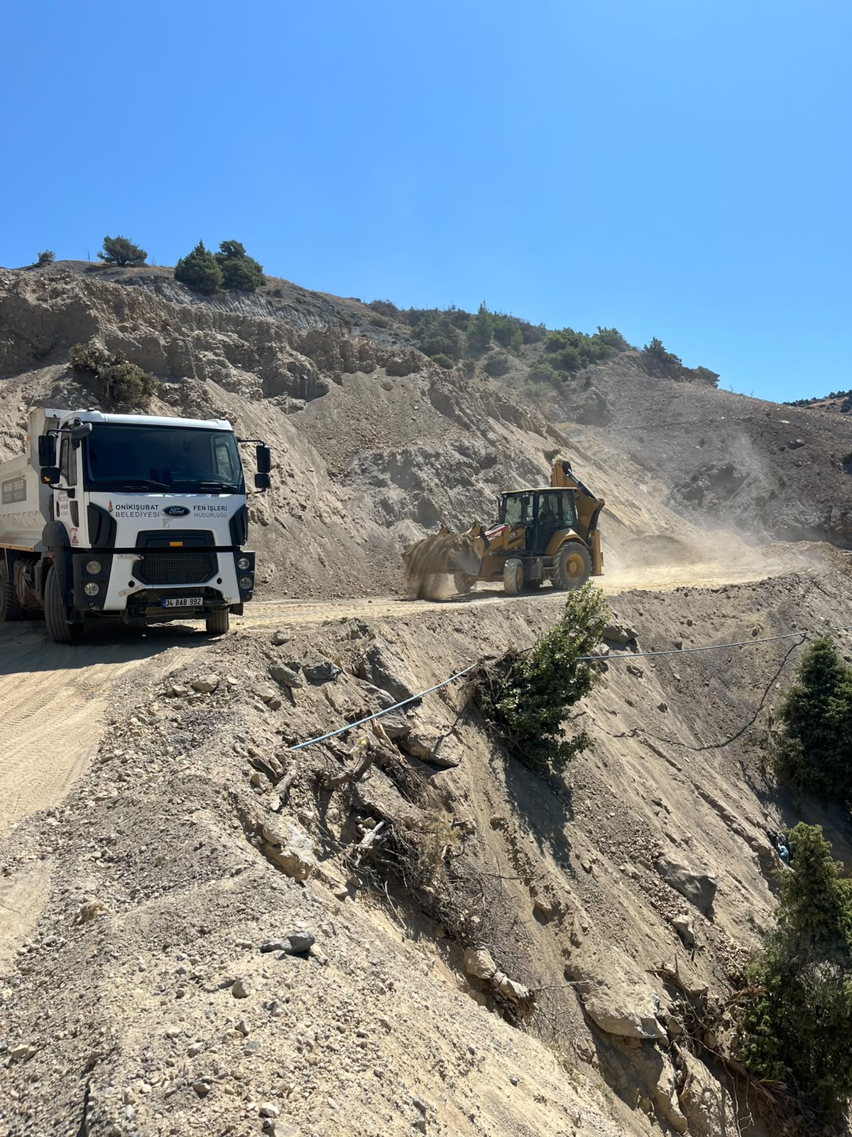 WhatsApp-Image-2026-07-20-at-11.16.44 Onikişubat Belediyesi, ilçe genelinde ulaşım seferberliğini sürdürüyor