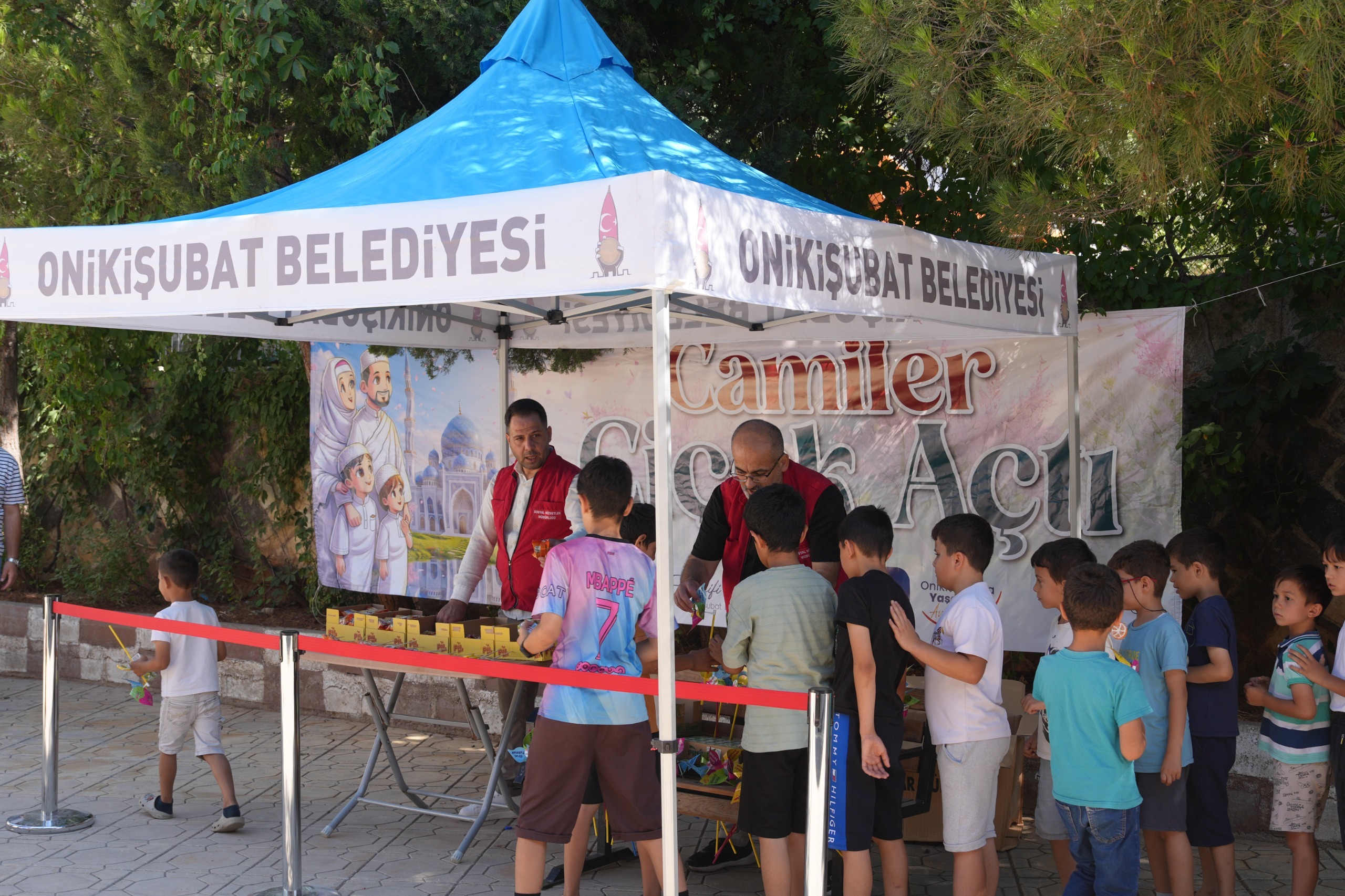 WhatsApp-Image-2026-07-20-at-11.56.17 Onikişubat Belediyesi’nden Yaz Kur’an Kurslarına ‘Camiler Çiçek Açtı’ ile anlamlı destek