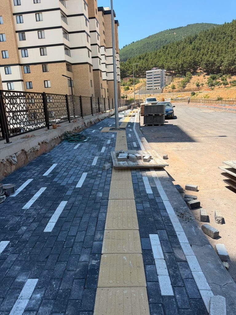 WhatsApp-Image-2026-07-20-at-15.36.10-768x1024 Onikişubat Belediyesi, ilçe genelinde ulaşım seferberliğini sürdürüyor