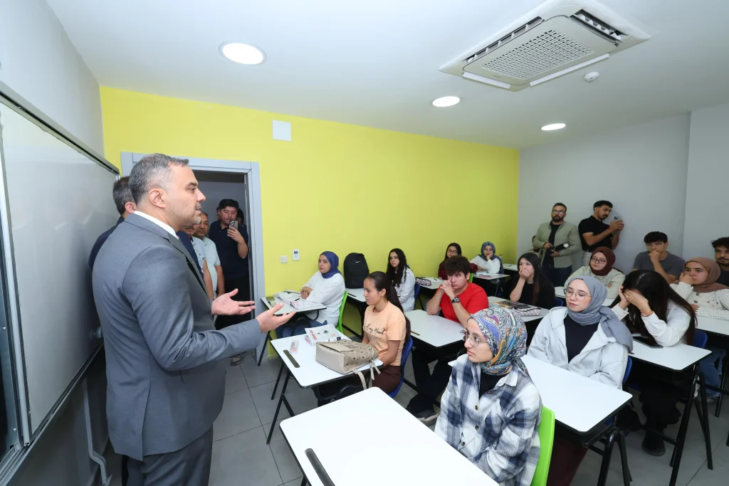 1-1-1024x683 Onikişubat Belediyesi’nin Üniversite Hazırlık Kursu başvurularında son gün 7 Ağustos