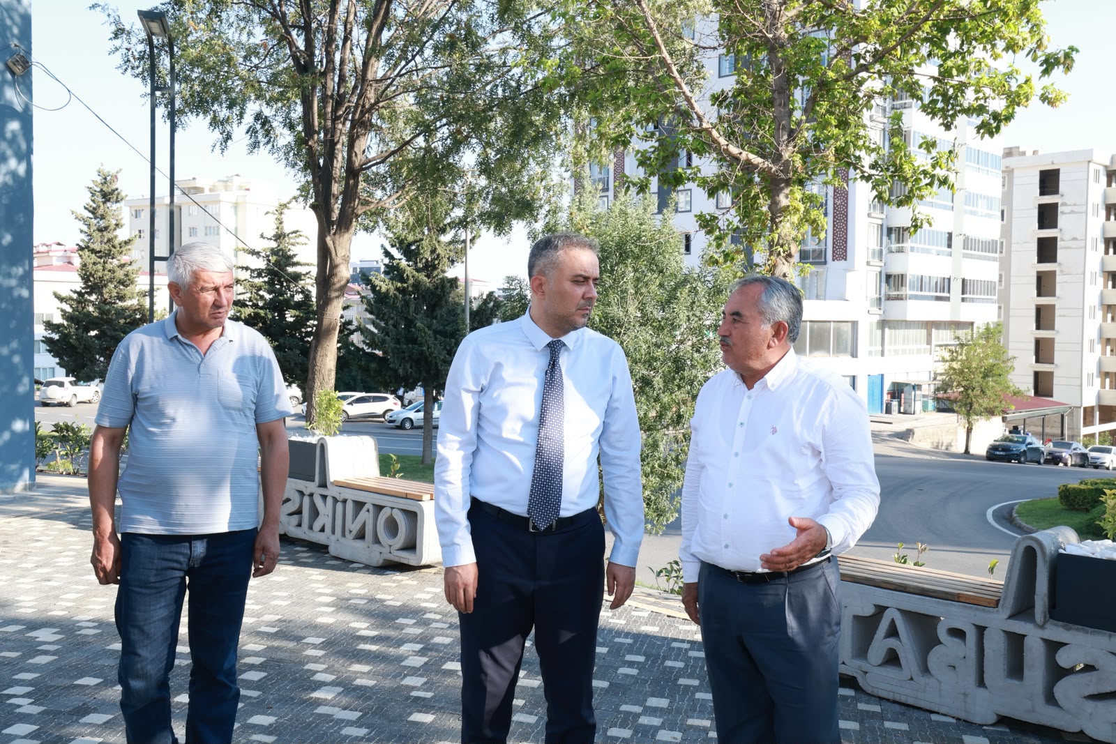 12 Başkan Toptaş, mahallelerin yaşam kalitesini artıran parkları ziyaret etti