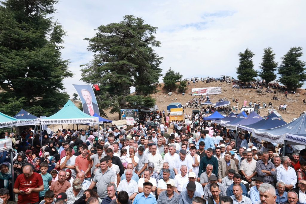 2-4-1024x682 Başkan Toptaş, Kahramanmaraş’ın Karadeniz’i Kalekaya’da Fındık Festivali’ne katıldı