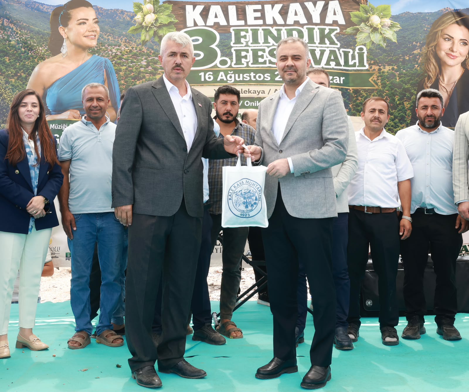 4-4 Başkan Toptaş, Kahramanmaraş’ın Karadeniz’i Kalekaya’da Fındık Festivali’ne katıldı