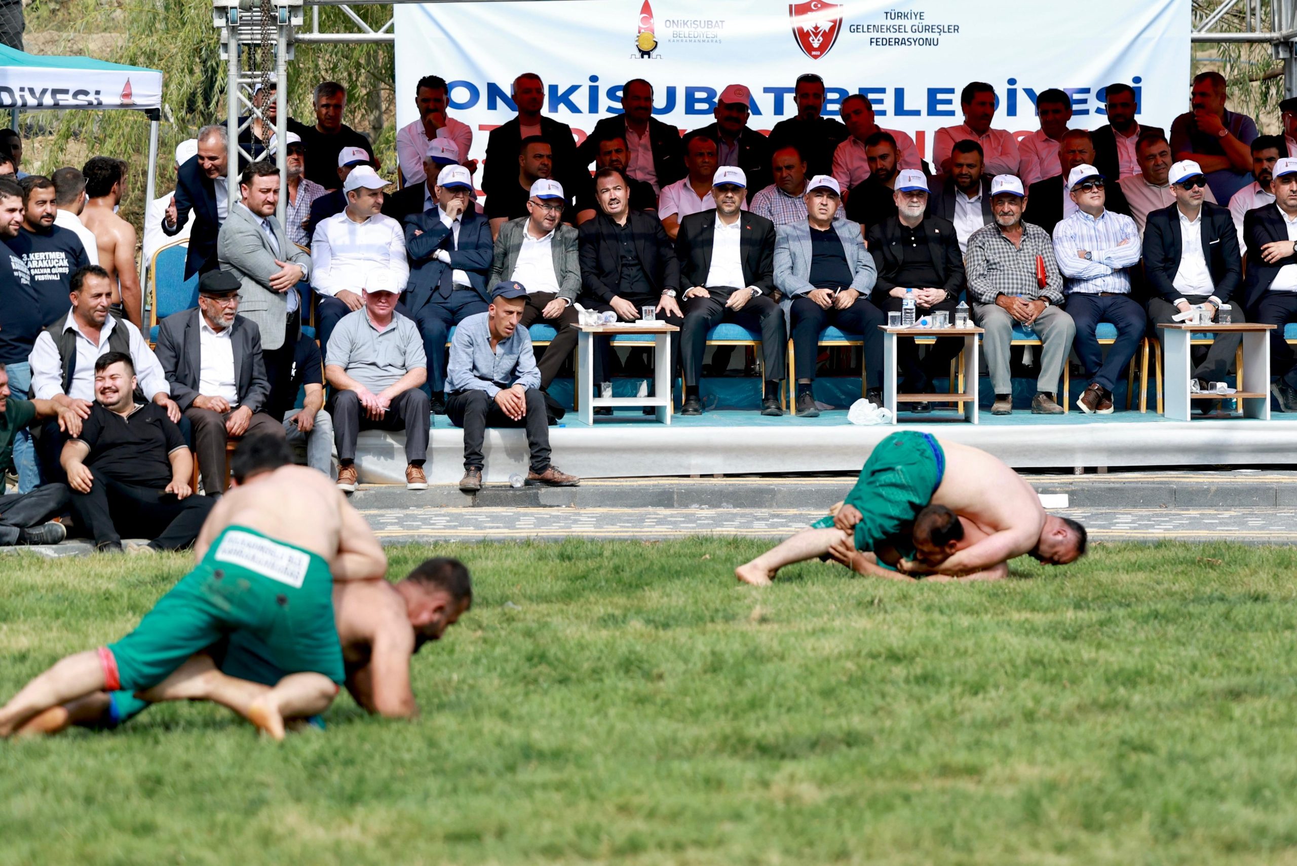 17-scaled 20 yıl sonra Kertmen’de kurulan er meydanının başpehlivanları belli oldu