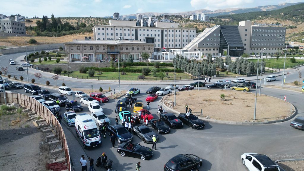 2-4-1024x576 DULKADİROĞLU’NDA MOTOR SPORLARINA YENİ ADRES: DRİFT PİSTİ KAPILARINI AÇTI