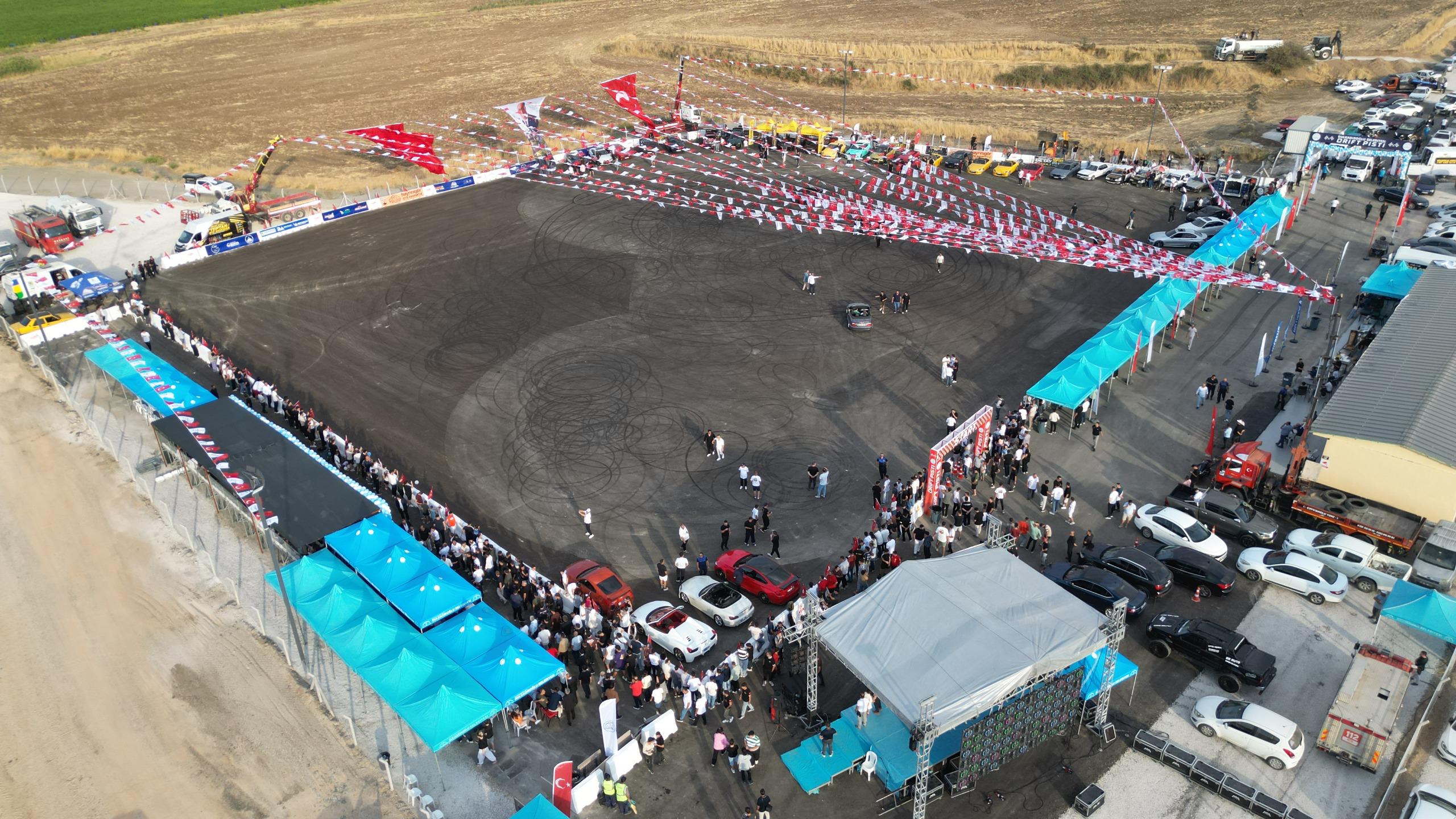 3-4 DULKADİROĞLU’NDA MOTOR SPORLARINA YENİ ADRES: DRİFT PİSTİ KAPILARINI AÇTI